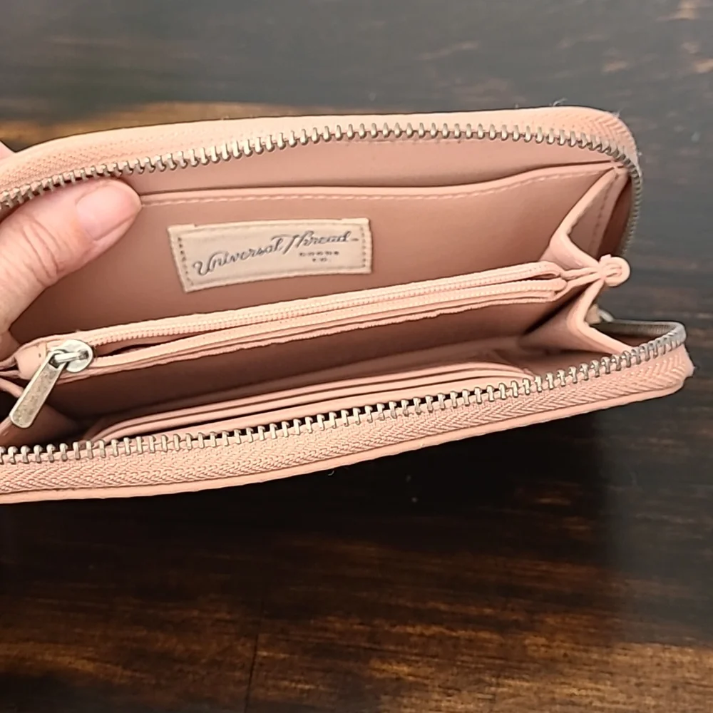 Wallet wristlet - Picture 3 of 3